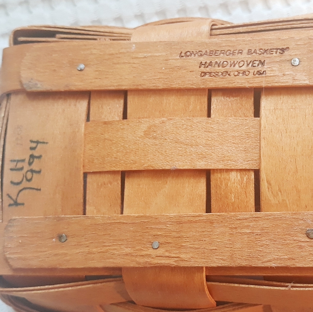 Vintage 1994 Longaberger Slanted Vegetable Basket - Signed Woven Basket - Picture 6 of 15